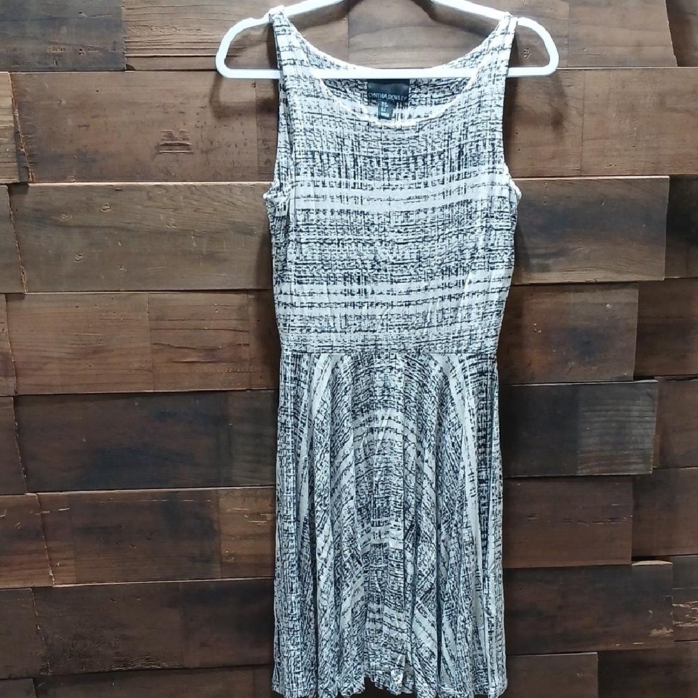 Cynthia Rowley Black and White Patterned Midi Dress Size Small